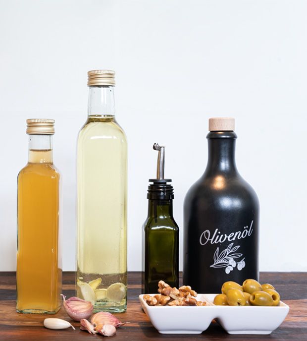 Bottiglia Per Olio E Aceto In Vetro KitchenCraft – 300 Ml Con Tappo A Sfera E Beccuccio Versatore